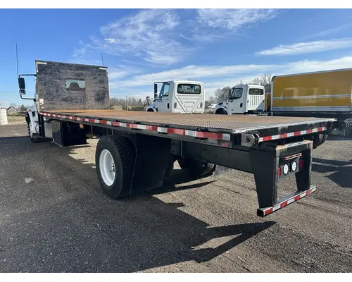 INTERNATIONAL 4300 Cab and Chassis Rebuilders
