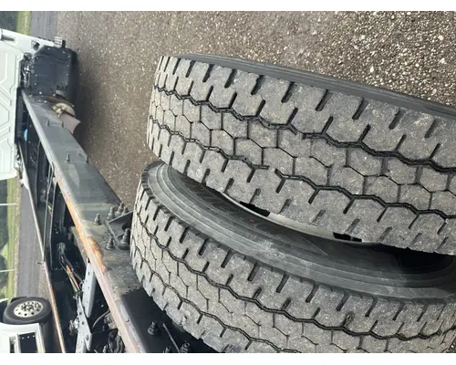 INTERNATIONAL 4300 Cab and Chassis Rebuilders