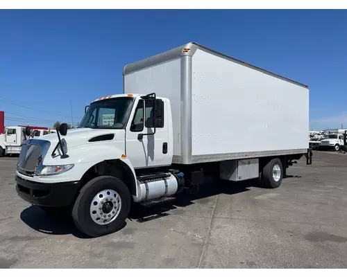 INTERNATIONAL 4300 Durastar Vehicle For Sale
