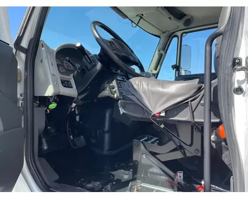 INTERNATIONAL 4300 Durastar Vehicle For Sale