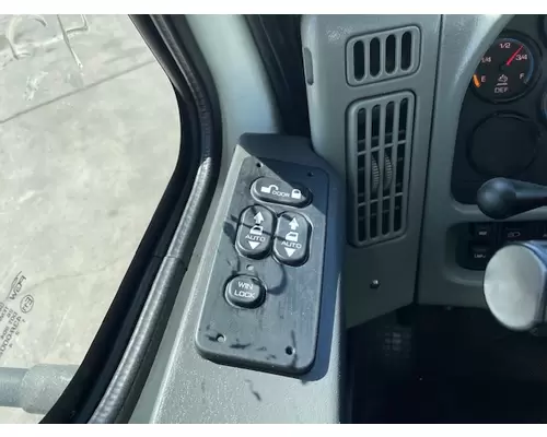 INTERNATIONAL 4300 Durastar Vehicle For Sale
