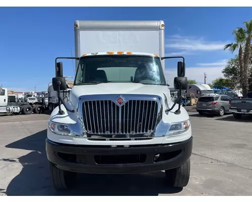 INTERNATIONAL 4300 Durastar Vehicle For Sale