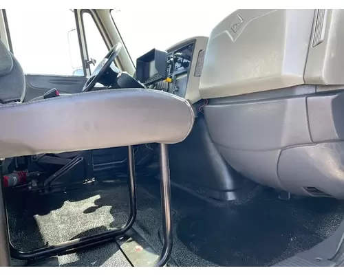 INTERNATIONAL 4300 Durastar Vehicle For Sale