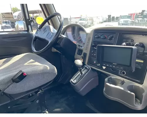 INTERNATIONAL 4300 Durastar Vehicle For Sale