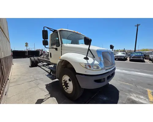 INTERNATIONAL 4300 Durastar Vehicle For Sale