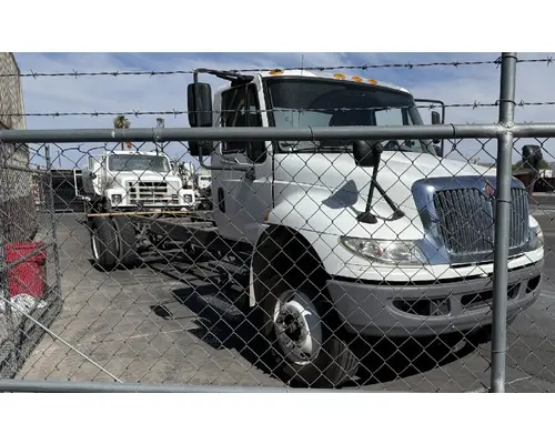 INTERNATIONAL 4300 Durastar Vehicle For Sale