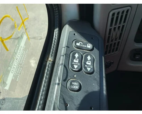 INTERNATIONAL 4300 Durastar Vehicle For Sale