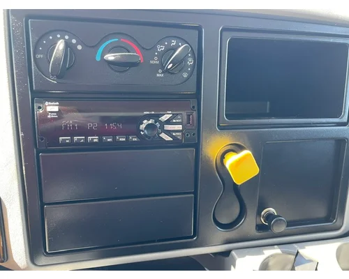 INTERNATIONAL 4300 Durastar Vehicle For Sale