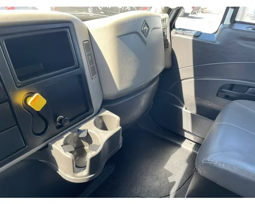 INTERNATIONAL 4300 Durastar Vehicle For Sale