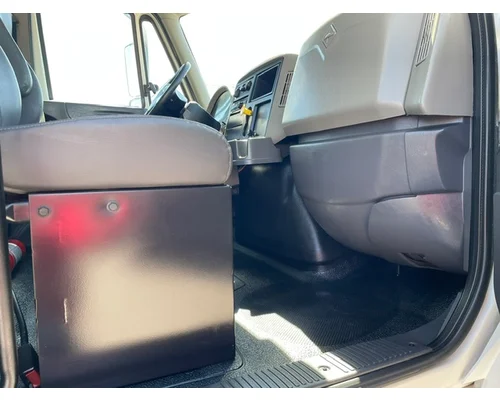 INTERNATIONAL 4300 Durastar Vehicle For Sale