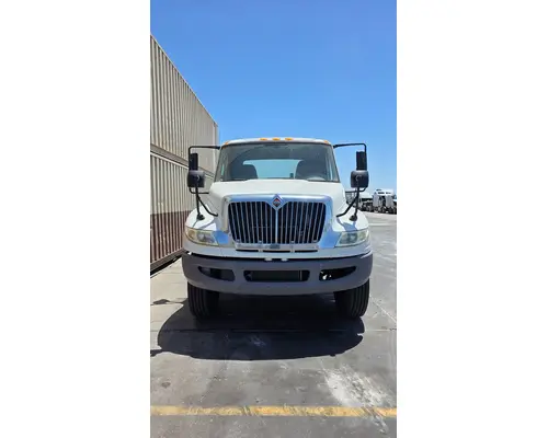 INTERNATIONAL 4300 Durastar Vehicle For Sale