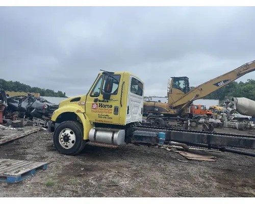 INTERNATIONAL 4300 LP Complete Vehicle