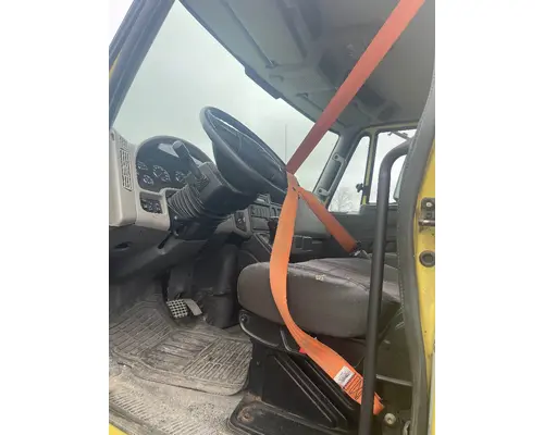 INTERNATIONAL 4300 LP Complete Vehicle