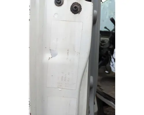 INTERNATIONAL 4300 LP Door Assembly, Front