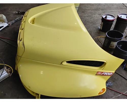 INTERNATIONAL 4300 LP Hood