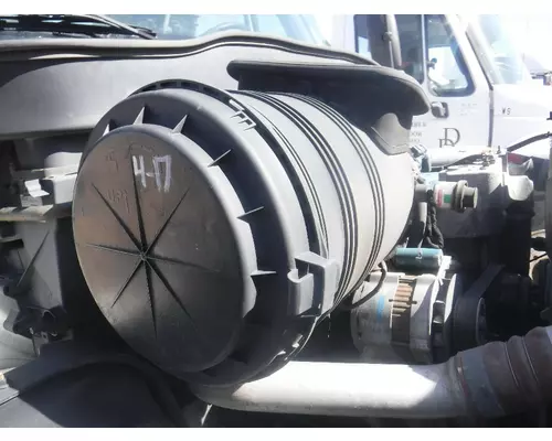 INTERNATIONAL 4300  Air Cleaner