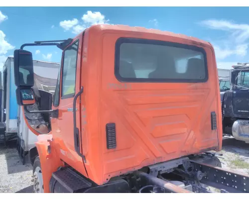 INTERNATIONAL 4300LP CAB