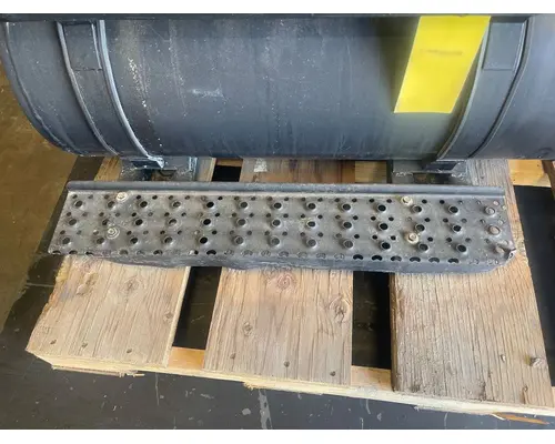 INTERNATIONAL 4300V Fuel Tank