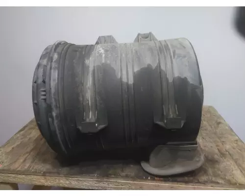 INTERNATIONAL 4300 AIR CLEANER