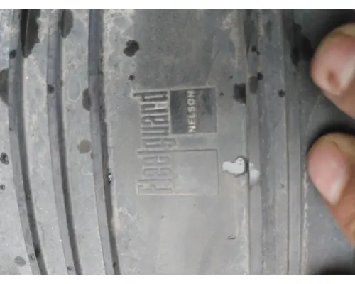 INTERNATIONAL 4300 AIR CLEANER