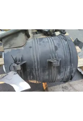 INTERNATIONAL 4300 AIR CLEANER