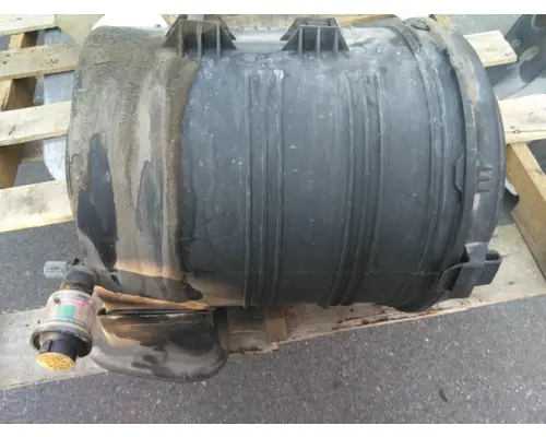 INTERNATIONAL 4300 AIR CLEANER