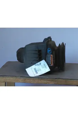 INTERNATIONAL 4300 AIR CLEANER