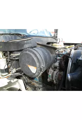 INTERNATIONAL 4300 AIR CLEANER