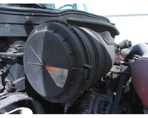 INTERNATIONAL 4300 AIR CLEANER