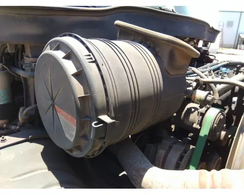 INTERNATIONAL 4300 AIR CLEANER