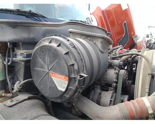 INTERNATIONAL 4300 AIR CLEANER