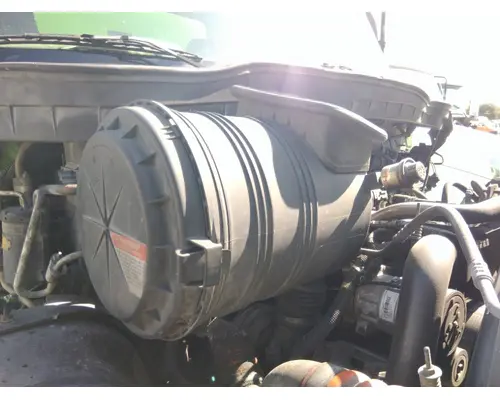 INTERNATIONAL 4300 AIR CLEANER