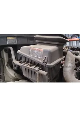 INTERNATIONAL 4300 AIR CLEANER