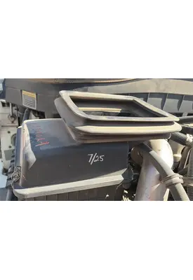 INTERNATIONAL 4300 AIR CLEANER