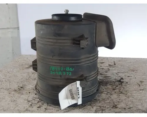 INTERNATIONAL 4300 AIR CLEANER