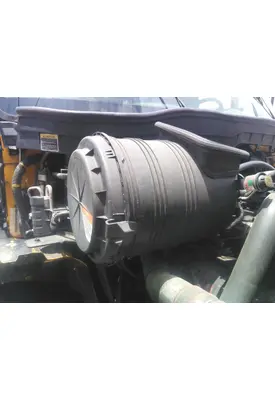 INTERNATIONAL 4300 AIR CLEANER