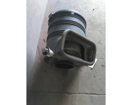 INTERNATIONAL 4300 AIR CLEANER