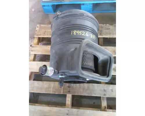 INTERNATIONAL 4300 AIR CLEANER