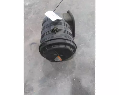 INTERNATIONAL 4300 AIR CLEANER