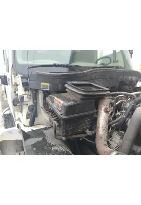 INTERNATIONAL 4300 AIR CLEANER
