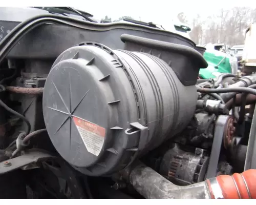 INTERNATIONAL 4300 AIR CLEANER