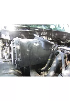 INTERNATIONAL 4300 AIR CLEANER