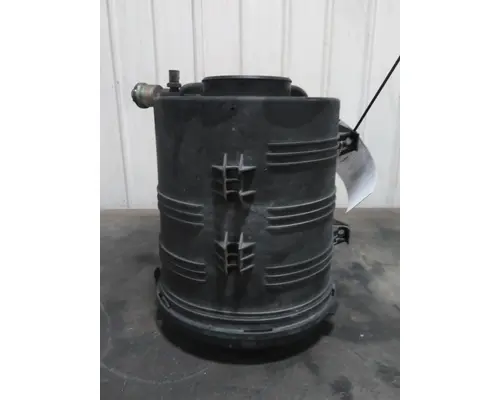 INTERNATIONAL 4300 AIR CLEANER
