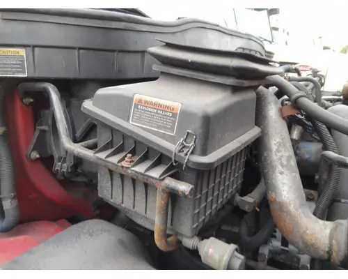 INTERNATIONAL 4300 AIR CLEANER