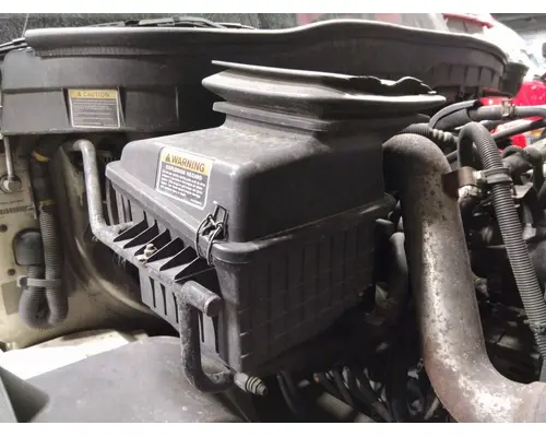 INTERNATIONAL 4300 AIR CLEANER