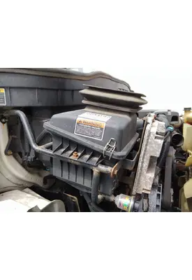 INTERNATIONAL 4300 AIR CLEANER
