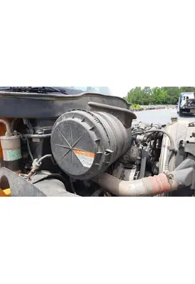 INTERNATIONAL 4300 AIR CLEANER