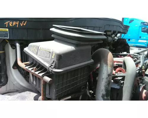 INTERNATIONAL 4300 AIR CLEANER