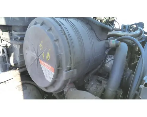 INTERNATIONAL 4300 AIR CLEANER