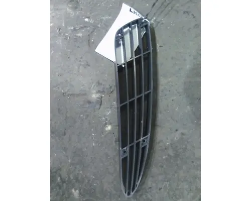INTERNATIONAL 4300 AIR INTAKE LOUVERCOVER